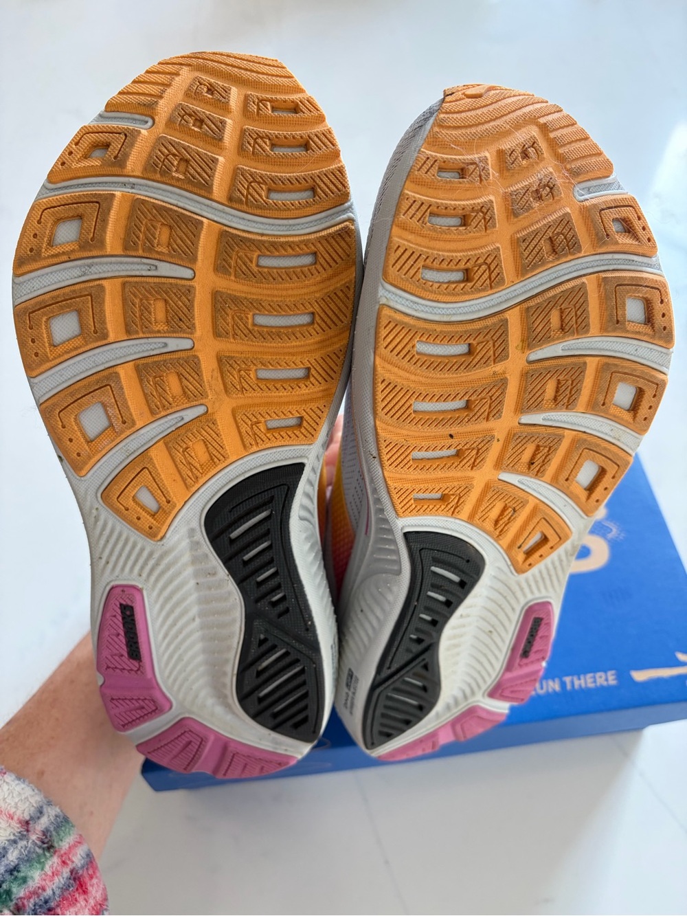 Brooks Ghost women’s sneakers - Picture 5 of 7